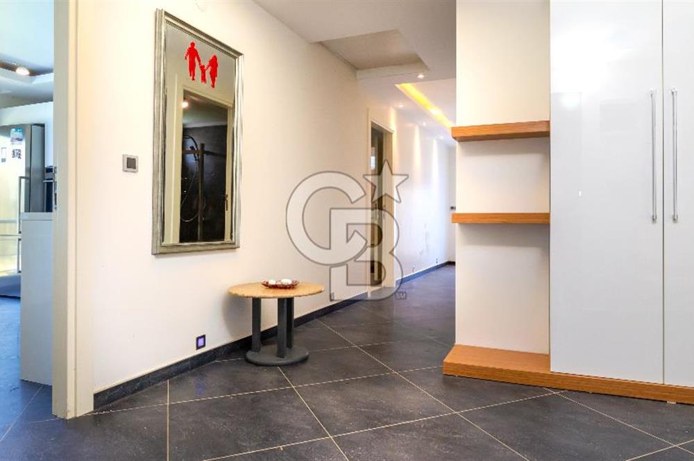 URLA KEKLİKTEPE'DE 9612M2 ZEYTİN AĞAÇLARI İÇİNDE HAVUZLU VİLLA