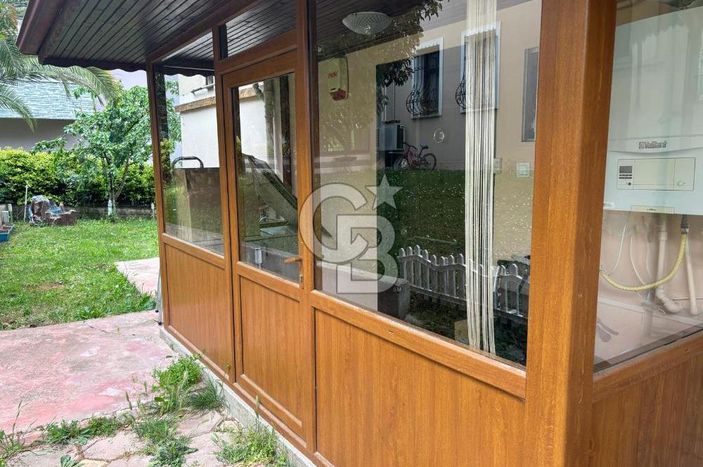 Başiskele Yeniköyde 4+1 Geniş Bahçeli Eşyalı Villa
