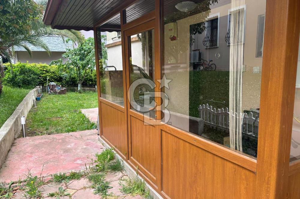Başiskele Yeniköyde 4+1 Geniş Bahçeli Eşyalı Villa