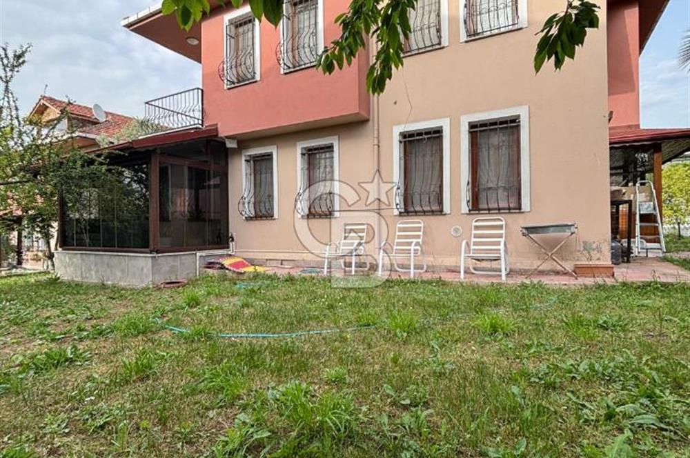 Başiskele Yeniköyde 4+1 Geniş Bahçeli Eşyalı Villa