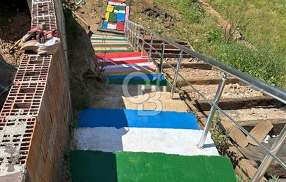 YALOVA MERKEZ SOĞUCAKDA 972M2 ARSA İÇİNDE SATILIK MÜSTAKİL EV!