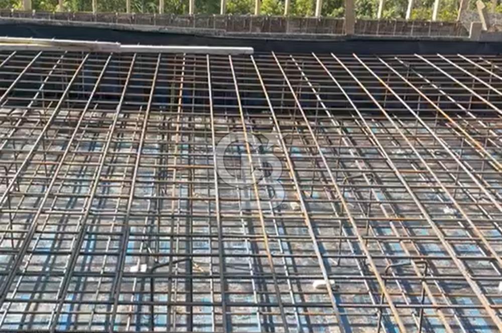 YALOVA MERKEZ SOĞUCAKDA 972M2 ARSA İÇİNDE SATILIK MÜSTAKİL EV!