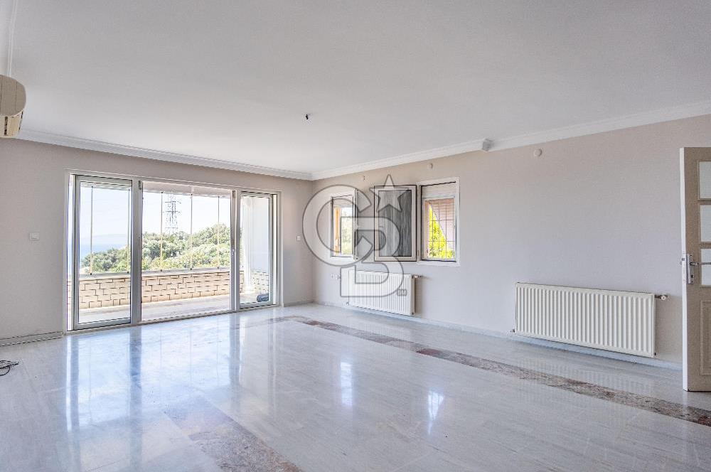 Bodrum Yokuşbaşı Panoramik Deniz ve Kale Manzaralı Satılık Villa