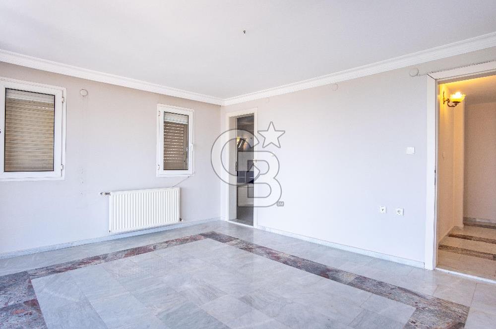 Bodrum Yokuşbaşı Panoramik Deniz ve Kale Manzaralı Satılık Villa