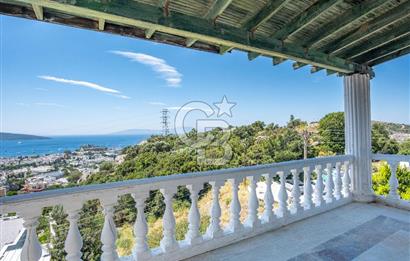 Bodrum Yokuşbaşı Panoramik Deniz ve Kale Manzaralı Satılık Villa