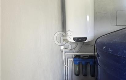 SATILIK TORBALI DAĞKIZILCA’DA İÇİNDE 1+1 EVİ BULUNAN  ZEYTİNLİ TARLA