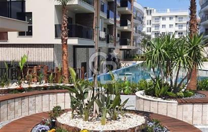 KUŞADASI'NDA SİTE İÇERİSİNDE GENİŞ VE FERAH SATILIK 3+1 DAİRE
