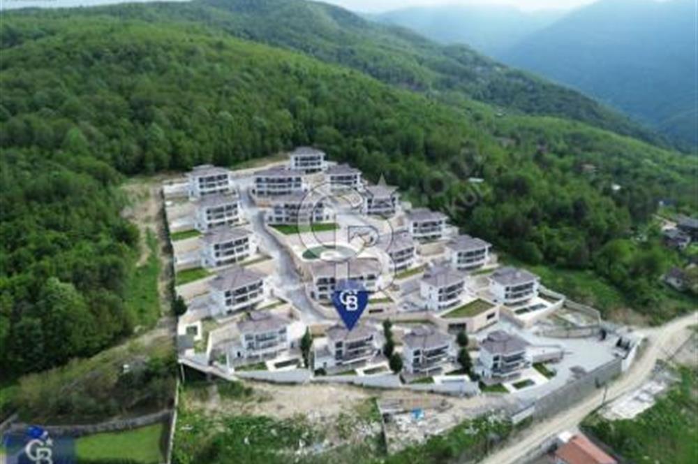 CB ENVOY | PANORAMİK GÖL MANZARALI HAVUZLU LÜKS TRİPLEKS VİLLA