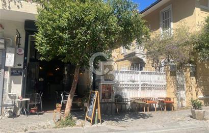 İzmir Karşıyaka Donanmacı Mah. Hazır Devren Kiralık Cafe