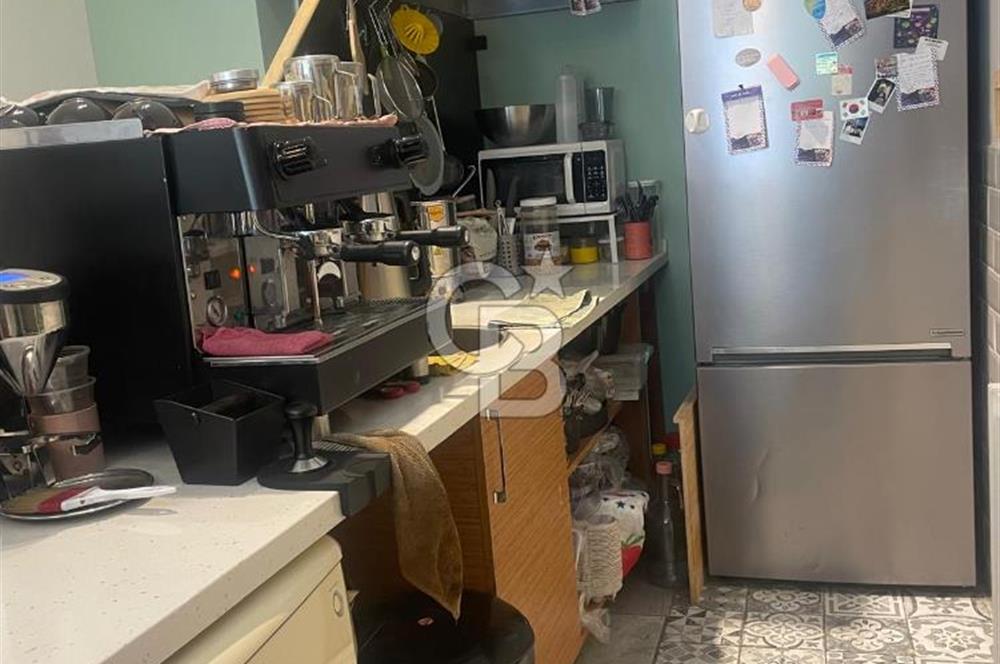 İzmir Karşıyaka Donanmacı Mah. Hazır Devren Kiralık Cafe