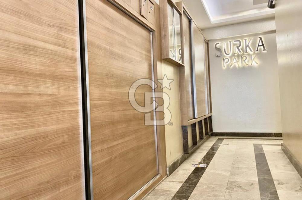 BORNOVA KÜÇÜK PARK, MUHTEŞEM KONUM YENİ BİNA, EŞYALI SATILIK 1+1