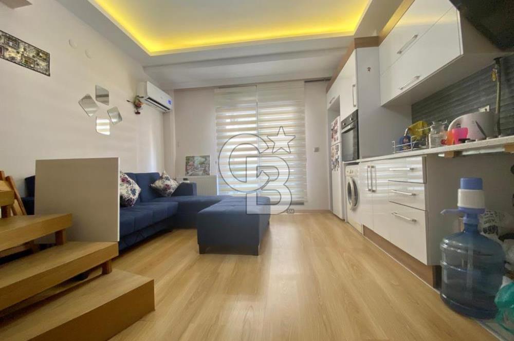 BORNOVA KÜÇÜK PARK, MUHTEŞEM KONUM YENİ BİNA, EŞYALI SATILIK 1+1