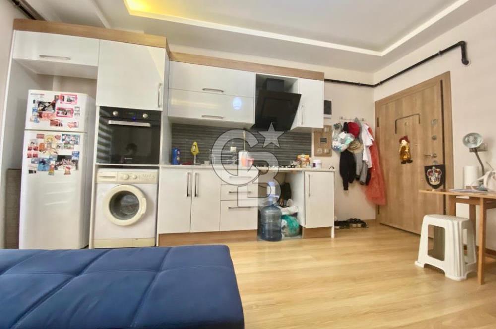 BORNOVA KÜÇÜK PARK, MUHTEŞEM KONUM YENİ BİNA, EŞYALI SATILIK 1+1