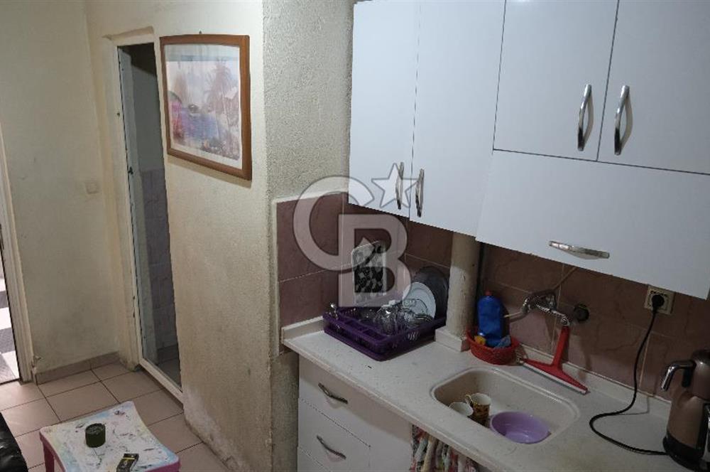 İstiklal Caddesi'nde Kiracılı, Bahçeli Bayan Kuaförü