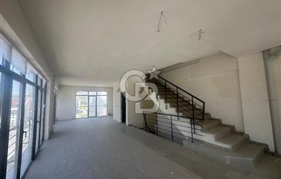 YAŞAMKENT TE CADDE ÜZERİ KÖŞE BAŞI SATILIK NATAMAM BİNA