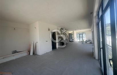 YAŞAMKENT TE CADDE ÜZERİ KÖŞE BAŞI SATILIK NATAMAM BİNA