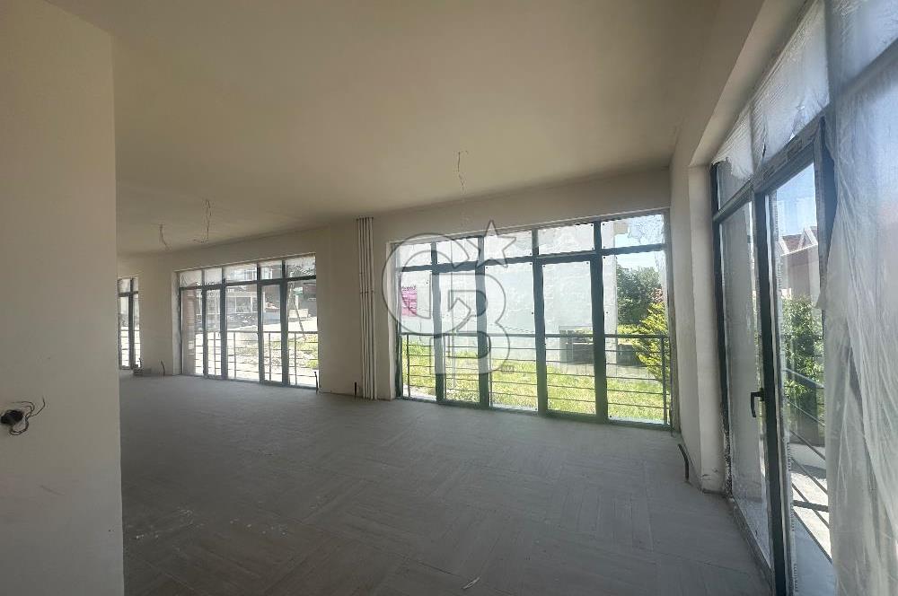 YAŞAMKENT TE CADDE ÜZERİ KÖŞE BAŞI SATILIK NATAMAM BİNA