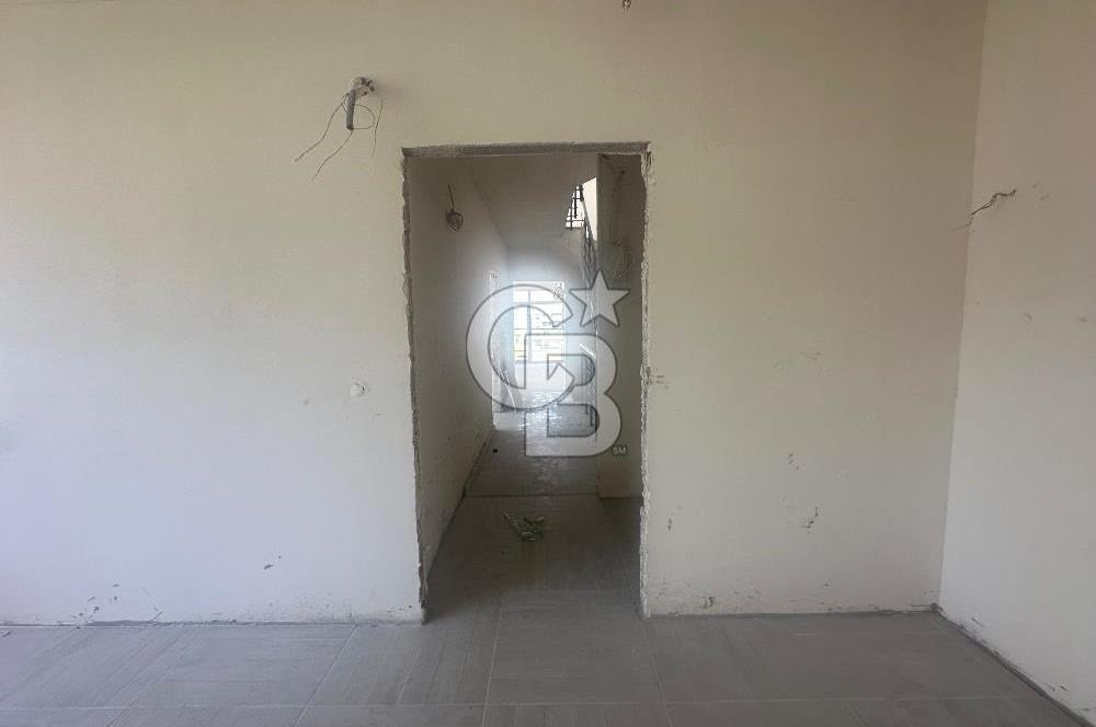 YAŞAMKENT TE CADDE ÜZERİ KÖŞE BAŞI SATILIK NATAMAM BİNA