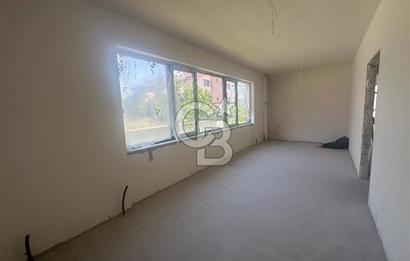 YAŞAMKENT TE CADDE ÜZERİ KÖŞE BAŞI SATILIK NATAMAM BİNA