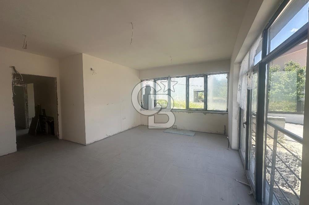 YAŞAMKENT TE CADDE ÜZERİ KÖŞE BAŞI SATILIK NATAMAM BİNA