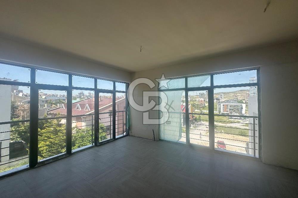 YAŞAMKENT TE CADDE ÜZERİ KÖŞE BAŞI SATILIK NATAMAM BİNA