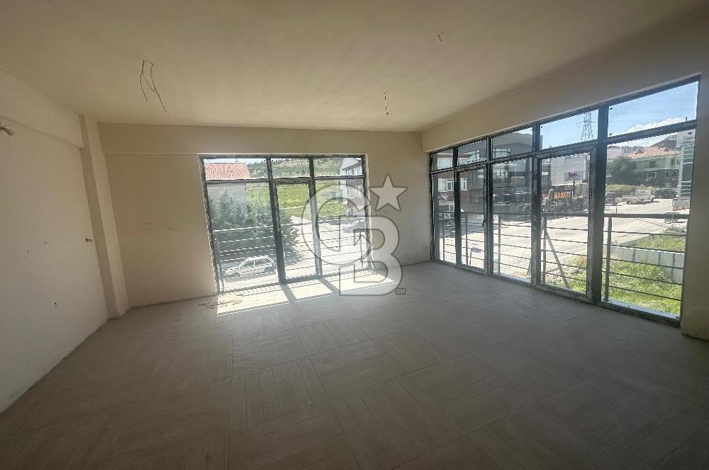 YAŞAMKENT TE CADDE ÜZERİ KÖŞE BAŞI SATILIK NATAMAM BİNA