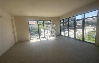 YAŞAMKENT TE CADDE ÜZERİ KÖŞE BAŞI SATILIK NATAMAM BİNA
