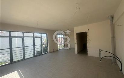 YAŞAMKENT TE CADDE ÜZERİ KÖŞE BAŞI SATILIK NATAMAM BİNA