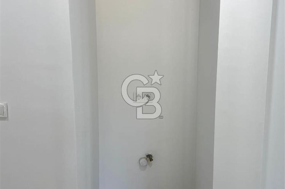 Üsküdar Barbaros Mah. 3+1 Sıfır Bahçe Katı SATILIK Daire