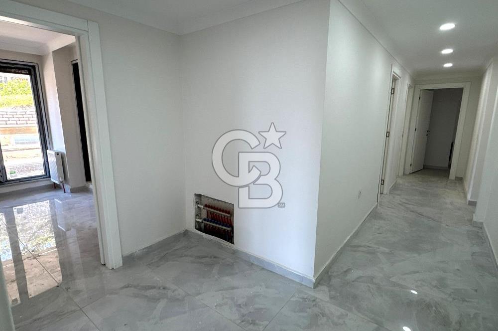 Üsküdar Barbaros Mah. 3+1 Sıfır Bahçe Katı SATILIK Daire