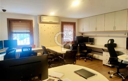 KOZYATAĞI MERKEZDE SİTE İÇERİSİNDE İSKANLI OTOPARKLI YÜKSEK GİRİŞ OFİS