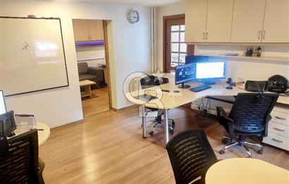 KOZYATAĞI MERKEZDE SİTE İÇERİSİNDE İSKANLI OTOPARKLI YÜKSEK GİRİŞ OFİS