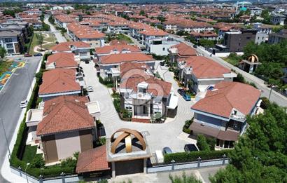 ALTINIŞIK; AKILLI EV TEKNOLOJİLERİNE SAHİP FONKSİYONEL VİLLA.