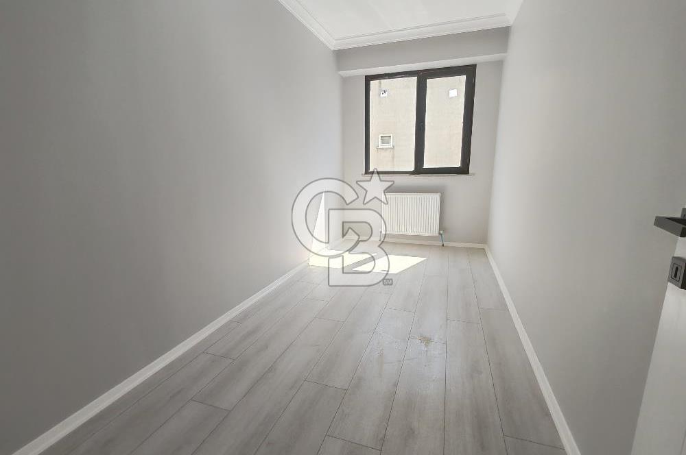 Samandıra merkezde butik site içi 3+1 satılık arakat