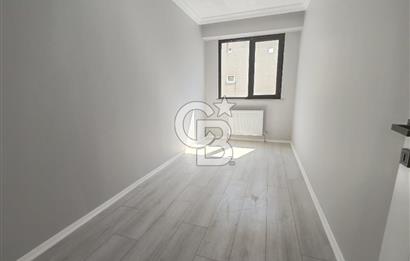 Samandıra merkezde butik site içi 3+1 satılık arakat
