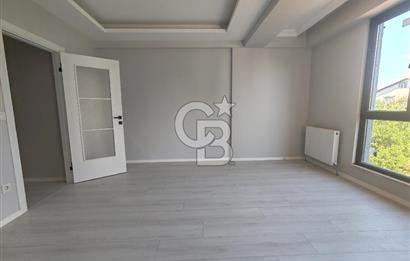 Samandıra merkezde butik site içi 3+1 satılık arakat