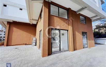 ACIBADEM CADDESİ ÜZERİNDE SATILIKL DÜKKAN