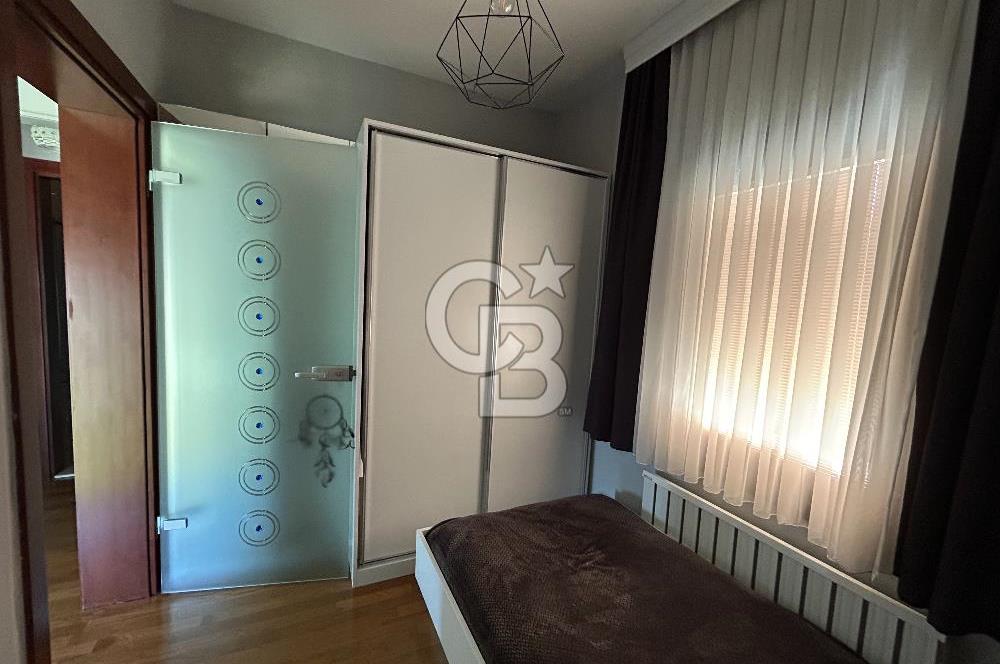 Ardıçlı Evler’de Geniş Bahçeli Satılık Tripleks Villa