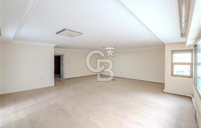 ALSANCAK 1.KORDONDA DENİZ MANZARALI SATILIK GENİŞ 4+1 DAİRE