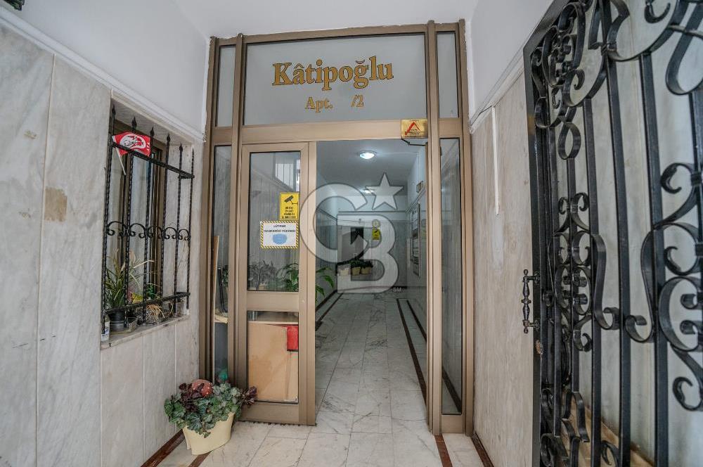 ALSANCAK 1.KORDONDA DENİZ MANZARALI SATILIK GENİŞ 4+1 DAİRE