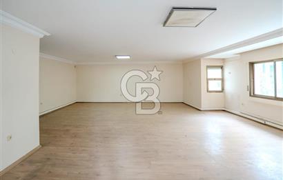 ALSANCAK 1.KORDONDA DENİZ MANZARALI SATILIK GENİŞ 4+1 DAİRE