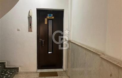 Karşıyaka Girne Bulvarı Üzerinde Kiralık 4+1 Daire