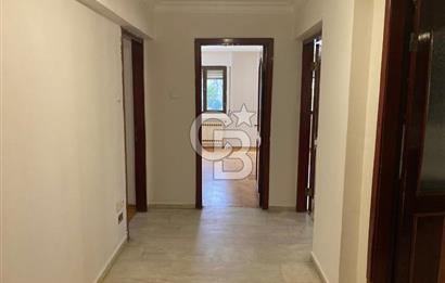 Karşıyaka Girne Bulvarı Üzerinde Kiralık 4+1 Daire