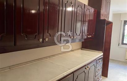 Karşıyaka Girne Bulvarı Üzerinde Kiralık 4+1 Daire