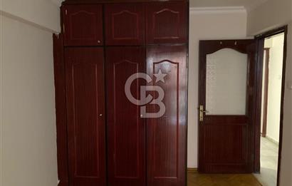 Karşıyaka Girne Bulvarı Üzerinde Kiralık 4+1 Daire