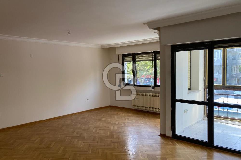 Karşıyaka Girne Bulvarı Üzerinde Kiralık 4+1 Daire