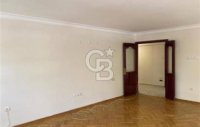 Karşıyaka Girne Bulvarı Üzerinde Kiralık 4+1 Daire