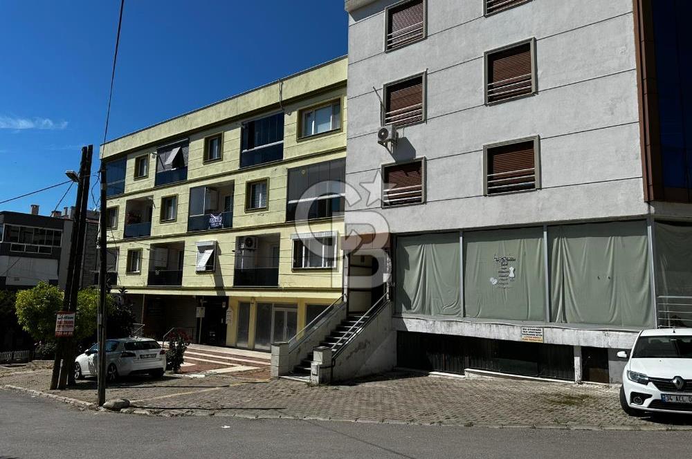İZMİR URLADA DENİZE YÜRÜME MESAFESİNDE 3+1 GENİŞ DAİRE SATILIK!