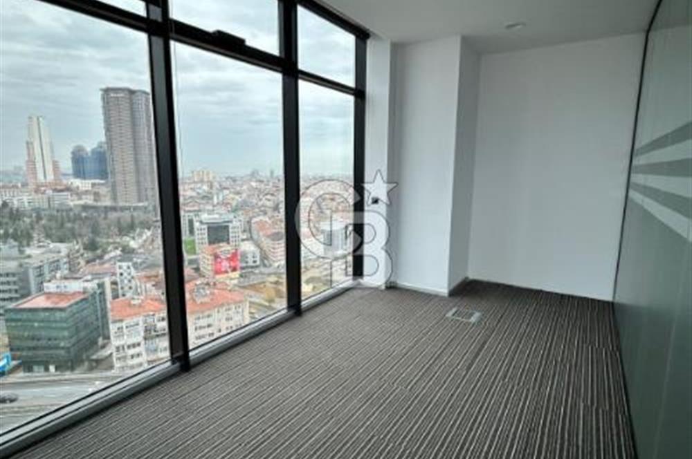 Şişli Nurol Tower'da Çift Cepheli Satılık Geniş Ofis