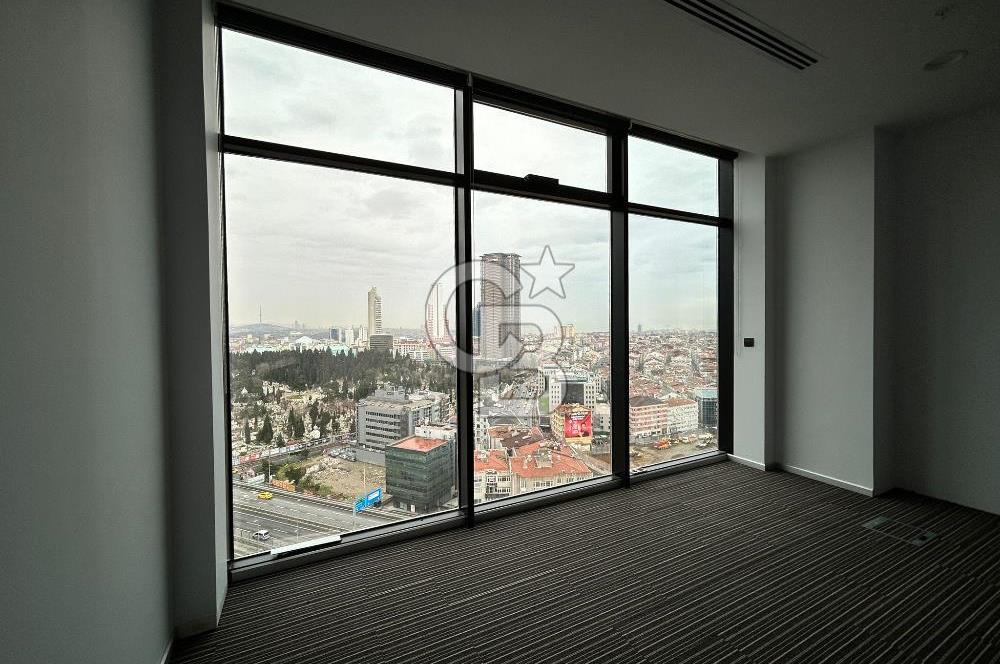 Şişli Nurol Tower'da Çift Cepheli Satılık Geniş Ofis